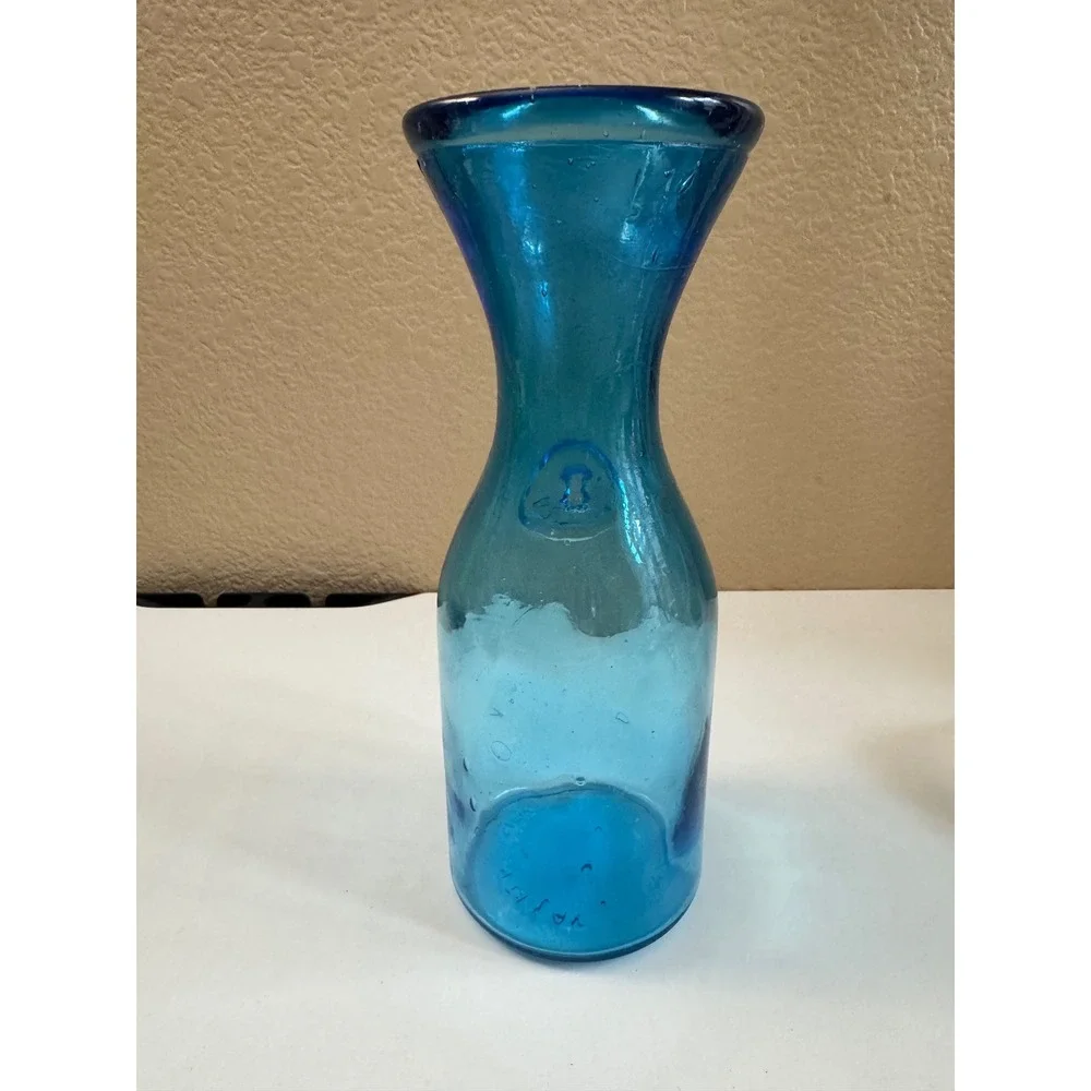 Vintage 1 Litro Blue Glass Carafe Hand Blown Decanter Pitcher Made in Taiwan